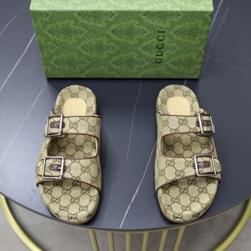 G*u*i slippers
